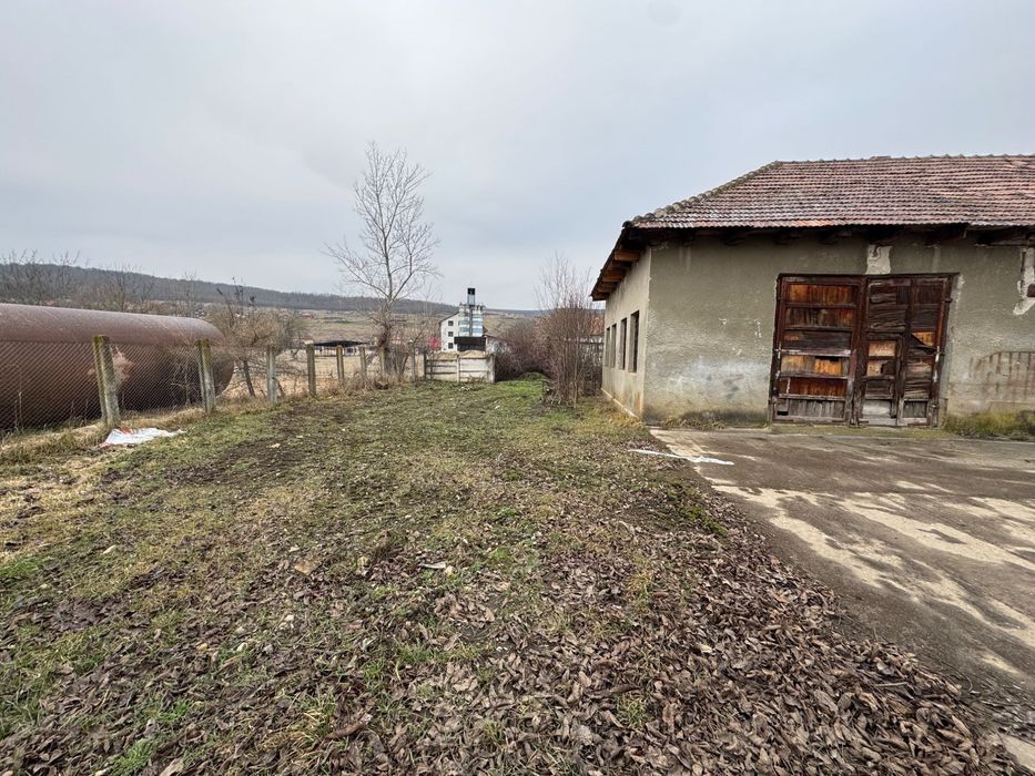 Proprietate industrială de vânzare – Luduș | zonă fost CAP