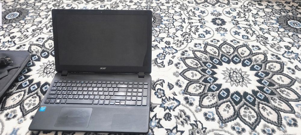 Acer kompyuter 2gb/500gb hard
