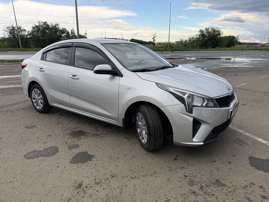 Продам Kia Rio 2021г