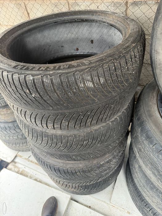 Б у комлект шин Michelin r19