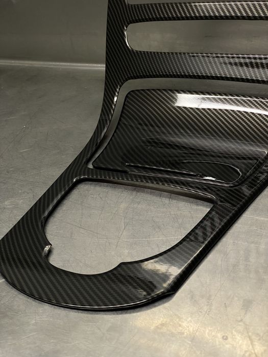 Централна карбонова конзола (хидрографика) C W205 GLC X257 E W213 X238