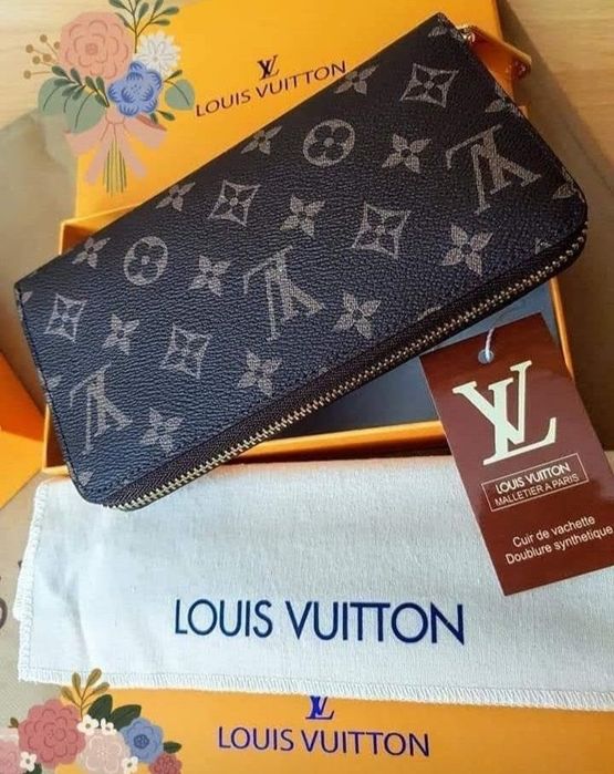 Set Louis Vuitton (geanta+portofel),new model, saculet, etichetă