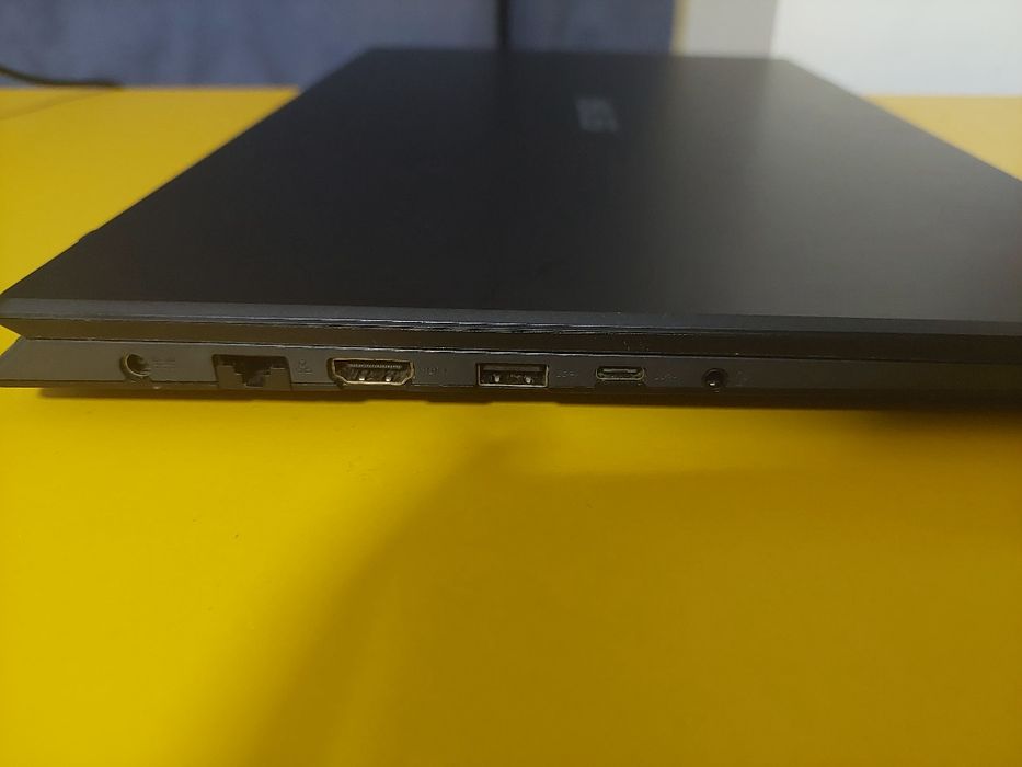 Laptop Asus Zenbook i5 9300h 16g GTX 1650