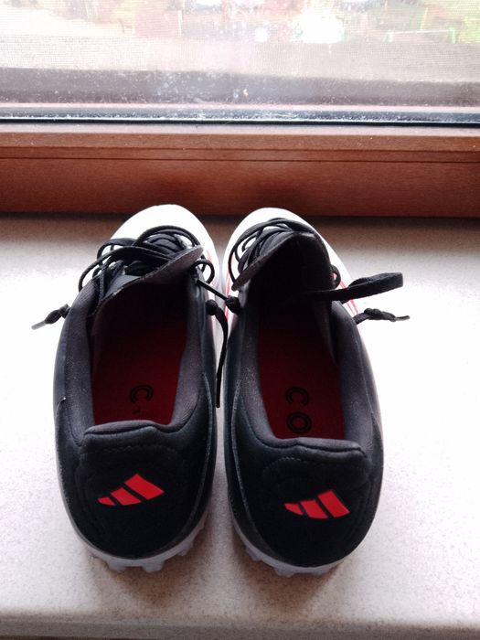 Футболни обувки Adidas