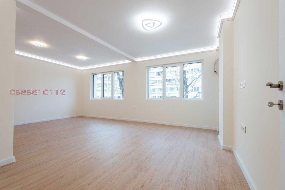 Продавам 3-стаен апартамент до ключ, в тухлена сграда, Отец Паисий 4