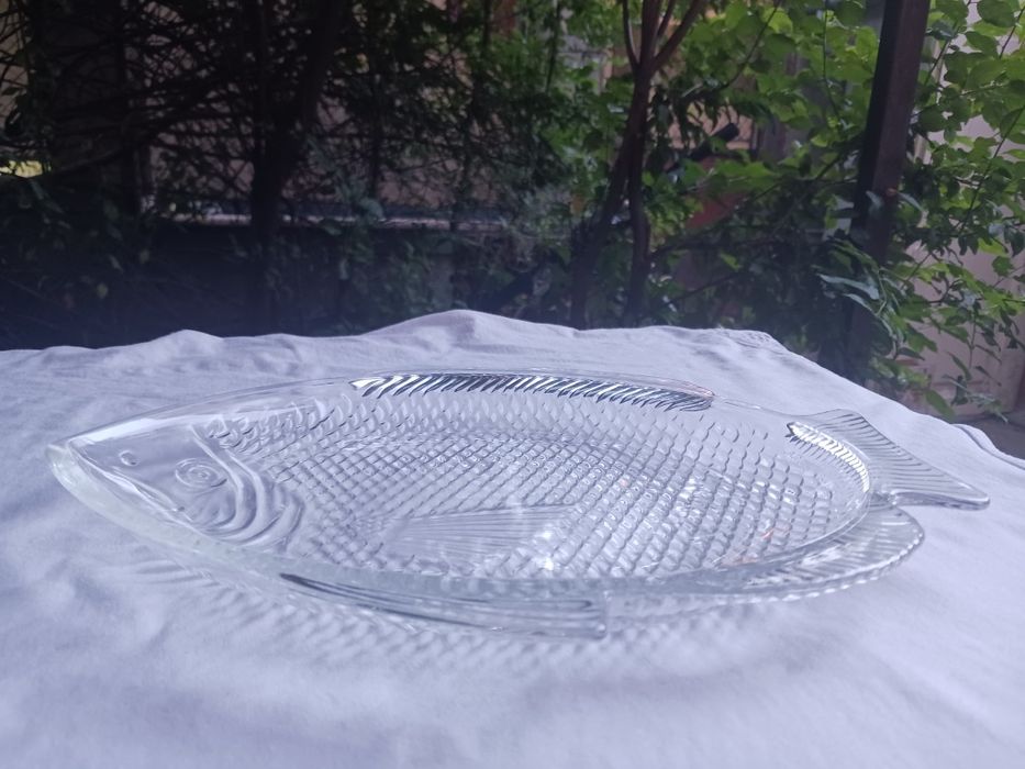 Tăviăță pește din sticlă rezistentă la foc