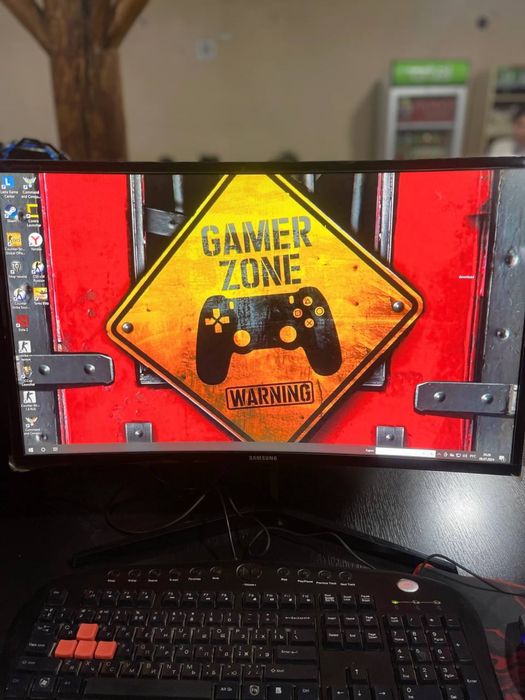 Samsung manitor sotiladi 27 razmer 60HZ
