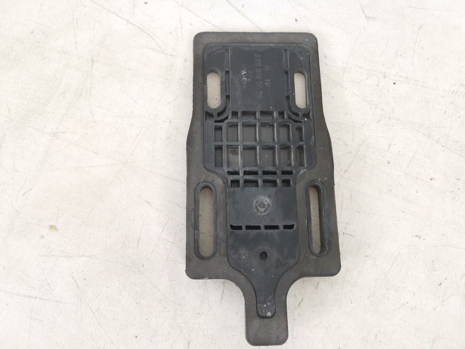 Монтажен Държач За Броня Мерцедес-Бенц / Mercedes-Benz S-Class W220 [ф