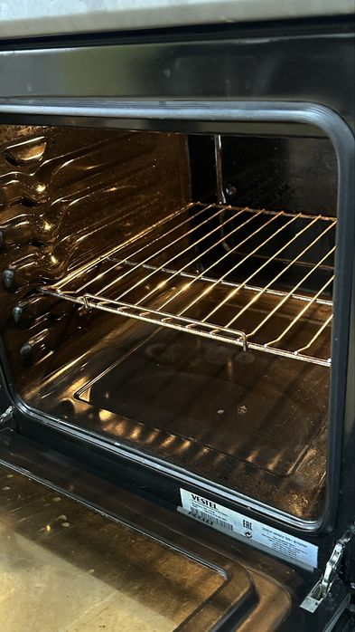 Продам кухонный гарнитур вместе с плитой