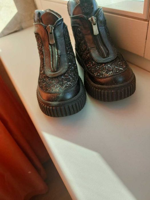 Ботинки кожаные черные для девочки производство Турция