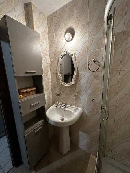 Дава се под наем Тристаен апартамент в Бургас, Зорница - 100 кв.м за 816 € - Снимка #12