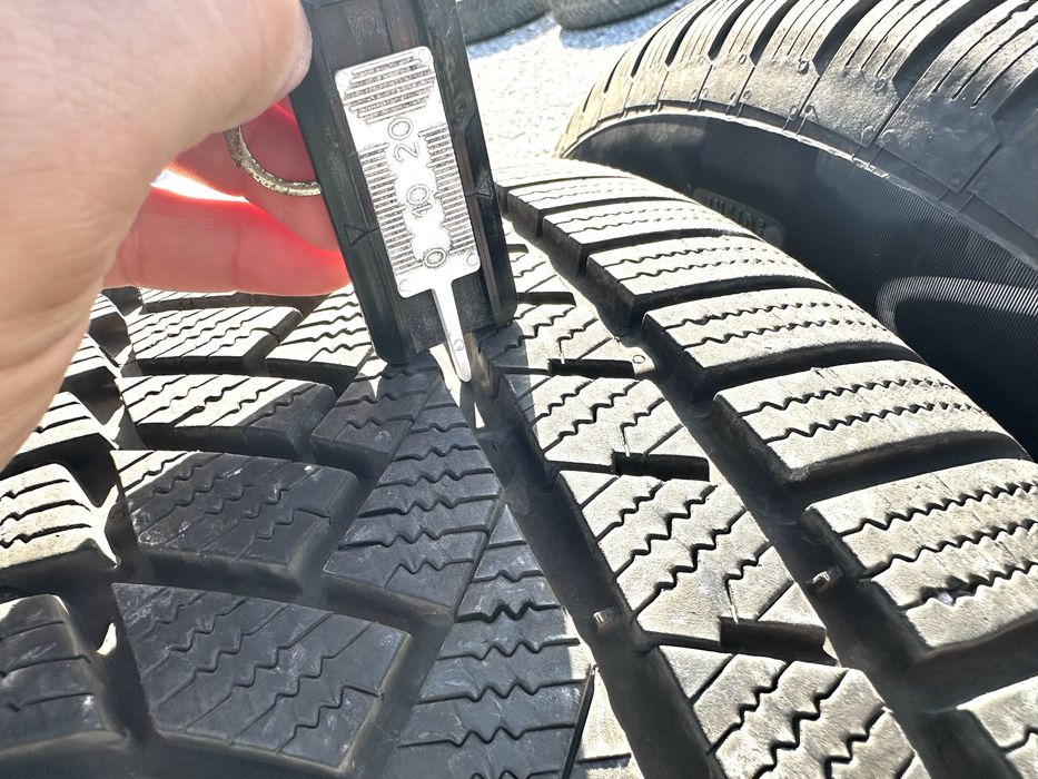 Джанти 18 от Grand Cherokee 5x127, ET40, 8J, с гуми 245/60 Continental