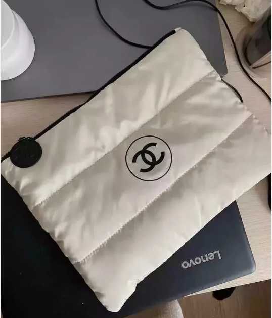 Chanel Mini Boston, козметична чанта, несесер