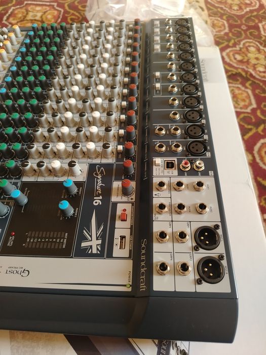 Vând mixer 16 canale Souncraft nou