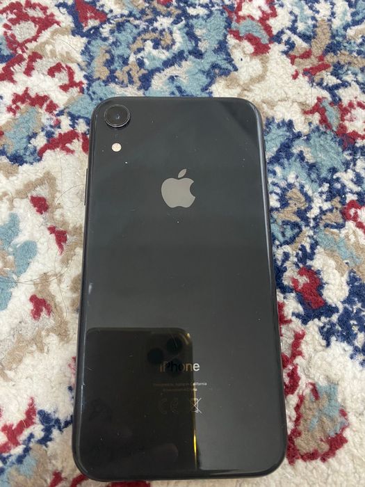 Продам iphone xr с часами samsung watch active 2