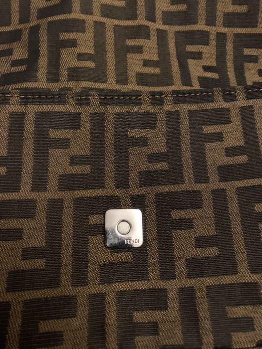 Geanta Fendi Baguette