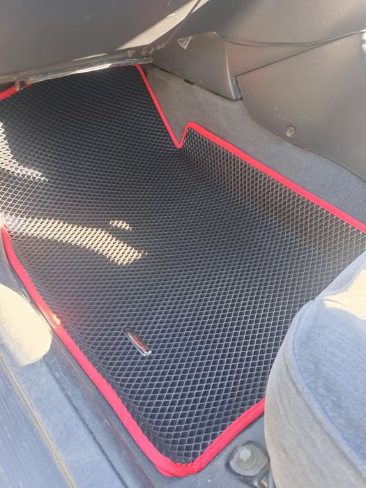 Ева полики (коврики)