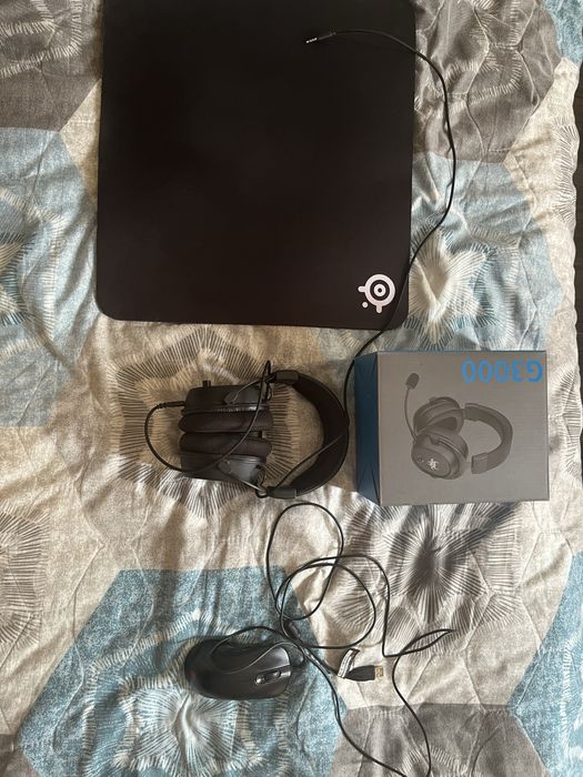Наушники, мышь, коврик