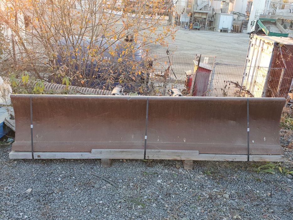 Vand lama pentru excavator cu senile 14-16 tone an 2013