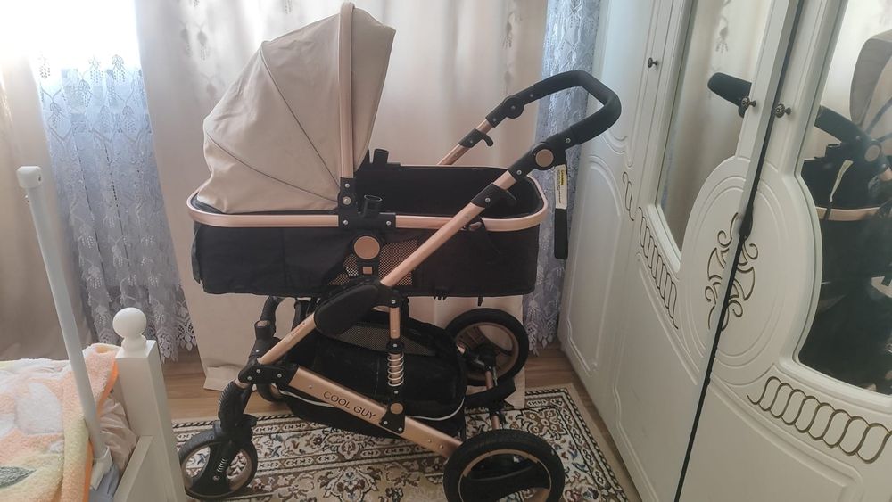 Коляска универсальная