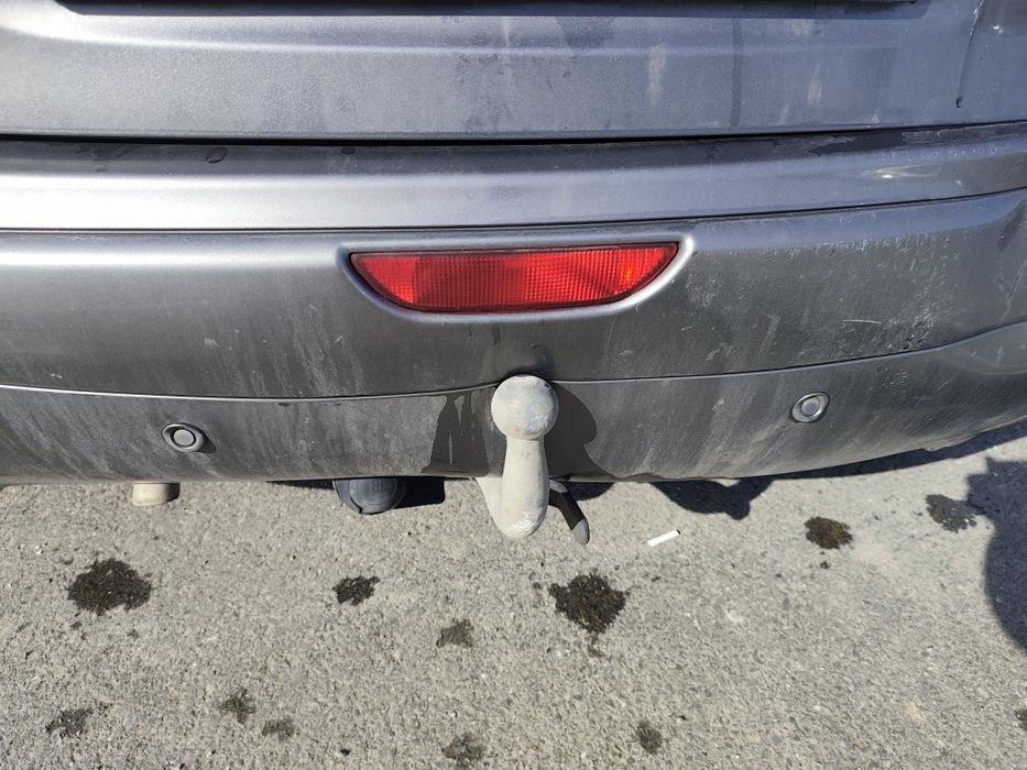 Лек автомобил Нисан Ноут