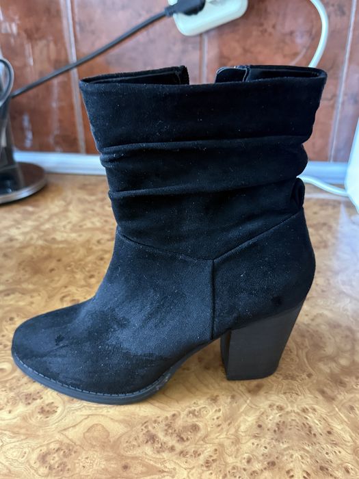 BOTINE dama marimea 37