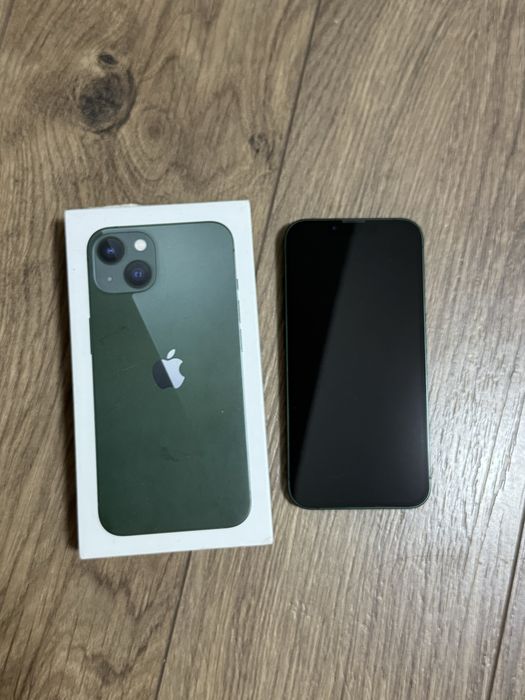 iPhone 13 с коробкой