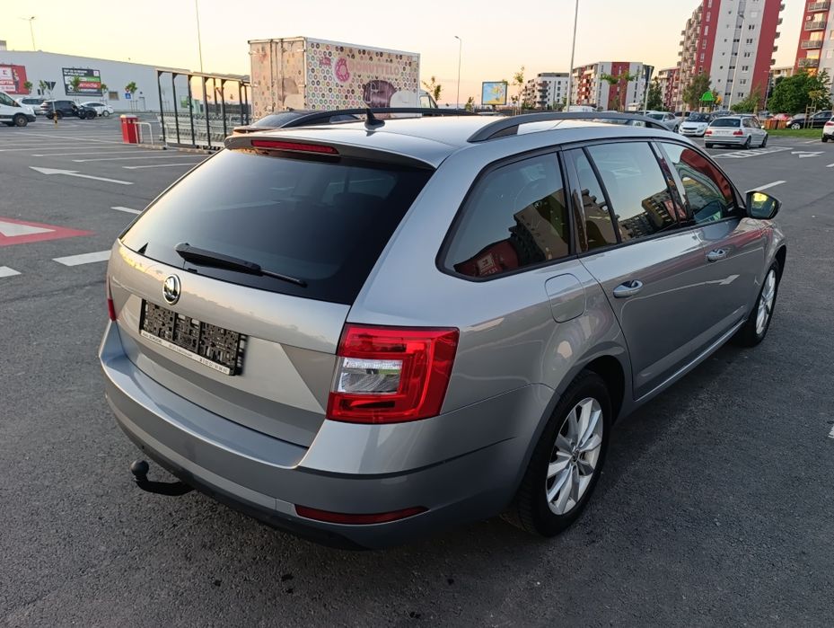 SKODA Octavia 2019 — imagine 5