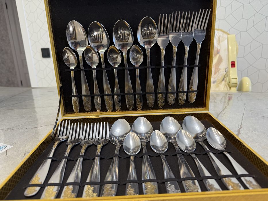 Новый набор столовых приборов