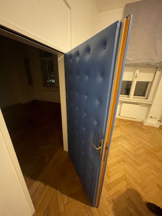 Usa birou  piele albastră