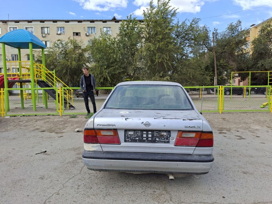 Продам 2 Ниссан примера р10