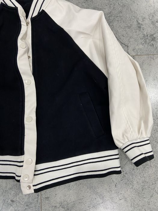 Продам детскую ветровку