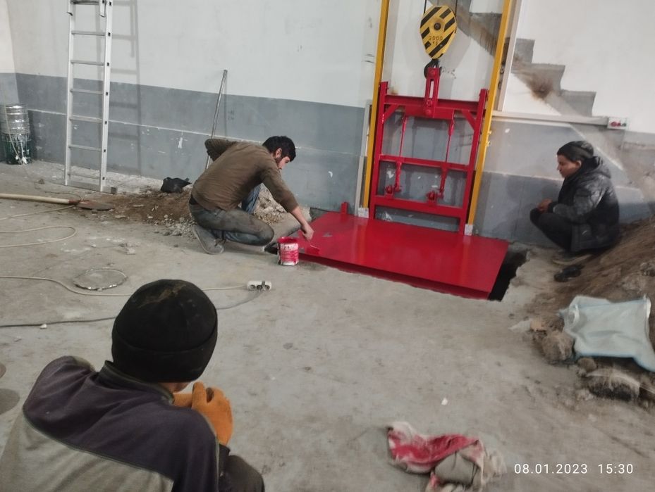 Lift gruzovoy, подъемник грузовой, podyomnik