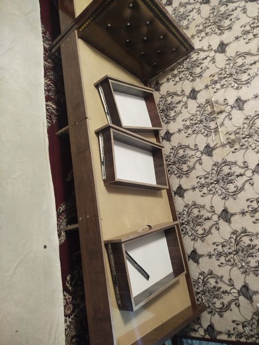 Ikkita bir kishilik kravat