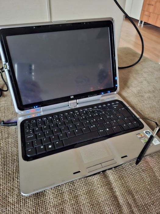 Laptop HP tx-1000 tip tableta