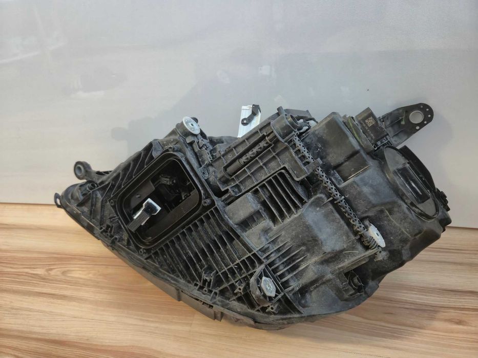 Far dreapta Multibeam Mercedes GLE W167 Facelift cod A1679067804