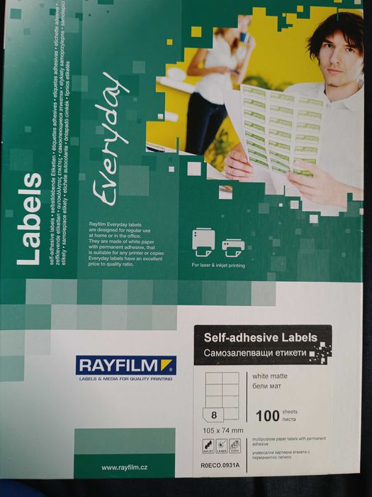 Бяла самозалепваща се матирана хартия за стикери и етикети