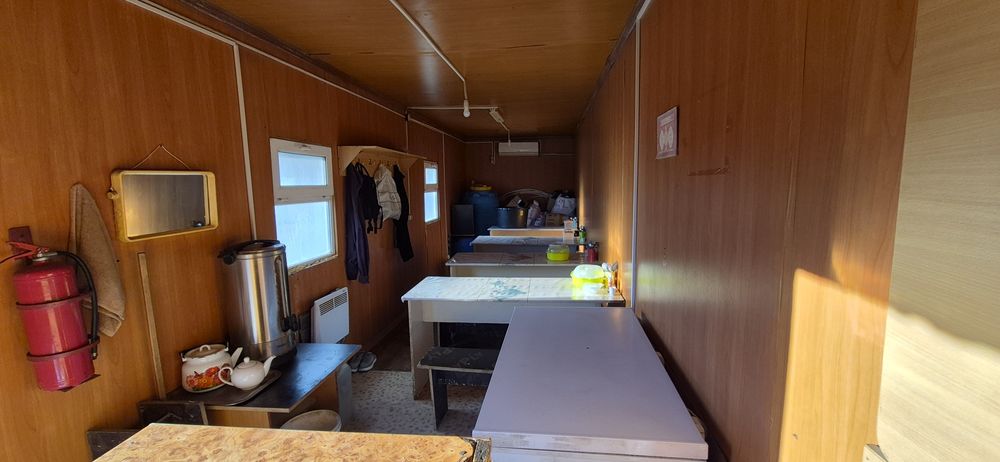 Контейнер столовый с местом