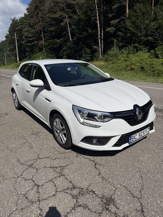 Renault Megane IV Hatchback 1.3 TCe 140 CP – 2019 | Înmatriculată RO | Apple CarPlay / Android Auto