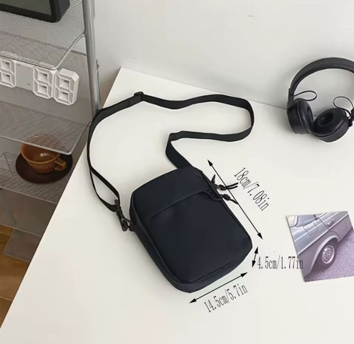 Стилна мини унисекс чанта – модерна, удобна и универсална!