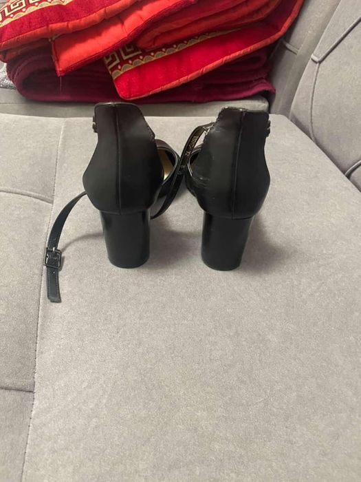 Туфли 38 размер чёрный