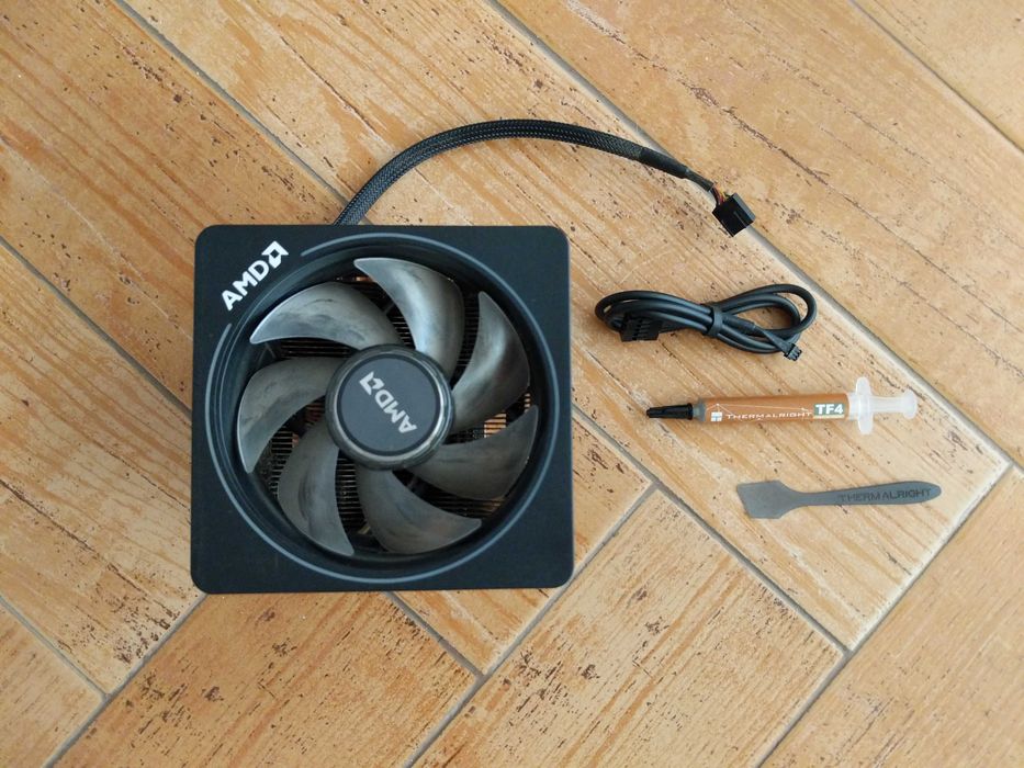 AMD Wraith Prism охладител с RGB кабел + Thermalright TF4 паста