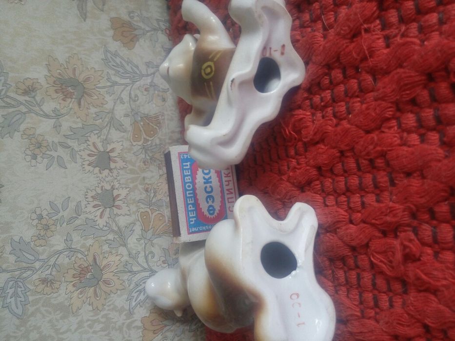 Фарфоровая статуэтка "Ласка"