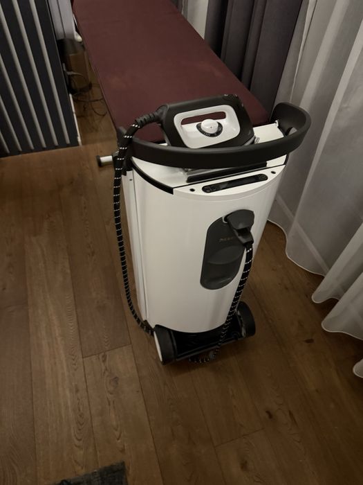 Stație de călcat Miele B4847 FashionMaster