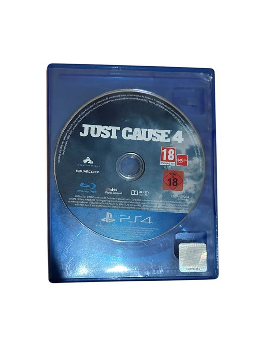 PlayStation 4 Slim с два джойстика и 7 игри