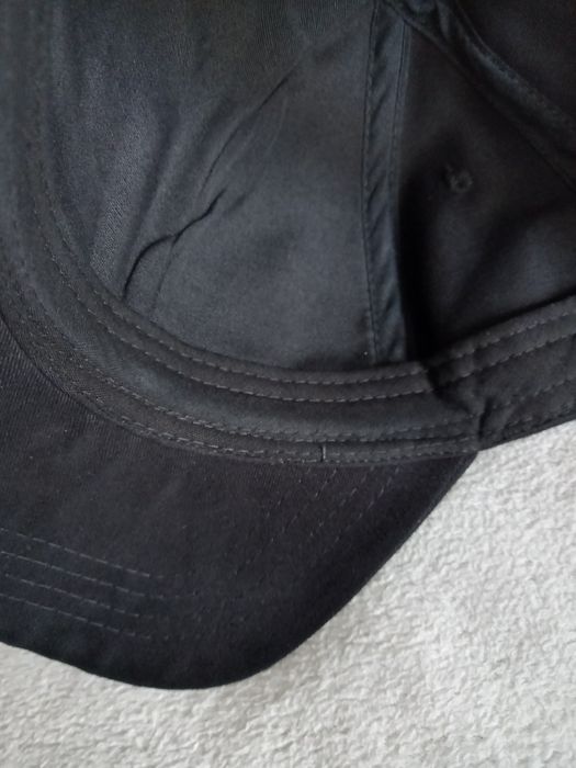 Sapca neagra  noua BURBERRY