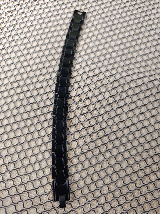 Продавам Магнитни гривни от титан