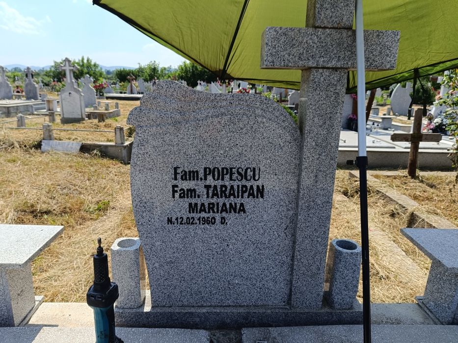 inscripționări monumente funerare
