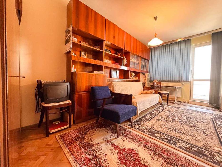 Продава се Тристаен апартамент в Русе, Център - 87 кв.м за 1472 €/кв.м - Снимка #4