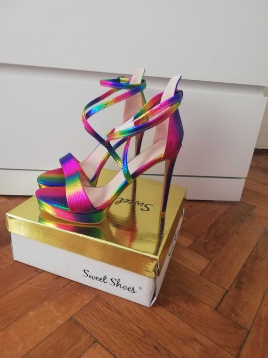 Сандали Sweet shoes Нови хамелеон!